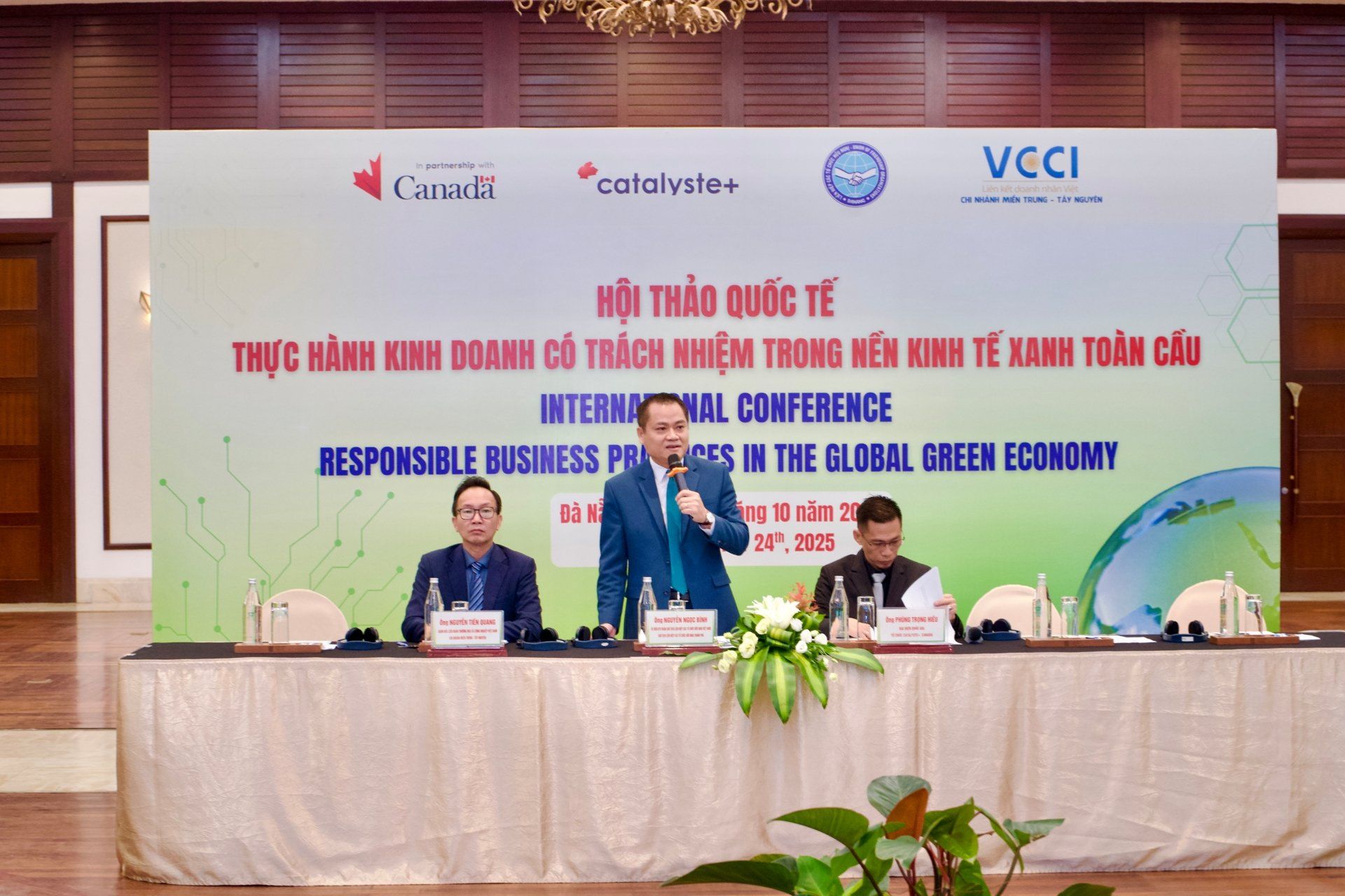 Việt Hương tiên phong ứng dụng kinh tế xanh thực hành kinh doanh có trách nhiệm - Đồng hành cùng mục tiêu NET ZERO 2025 cùng đất nước Việt Hương tiên phong ứng dụng thực hành kinh doanh có trách nhiệm trong nền kinh tế xanh toàn cầu