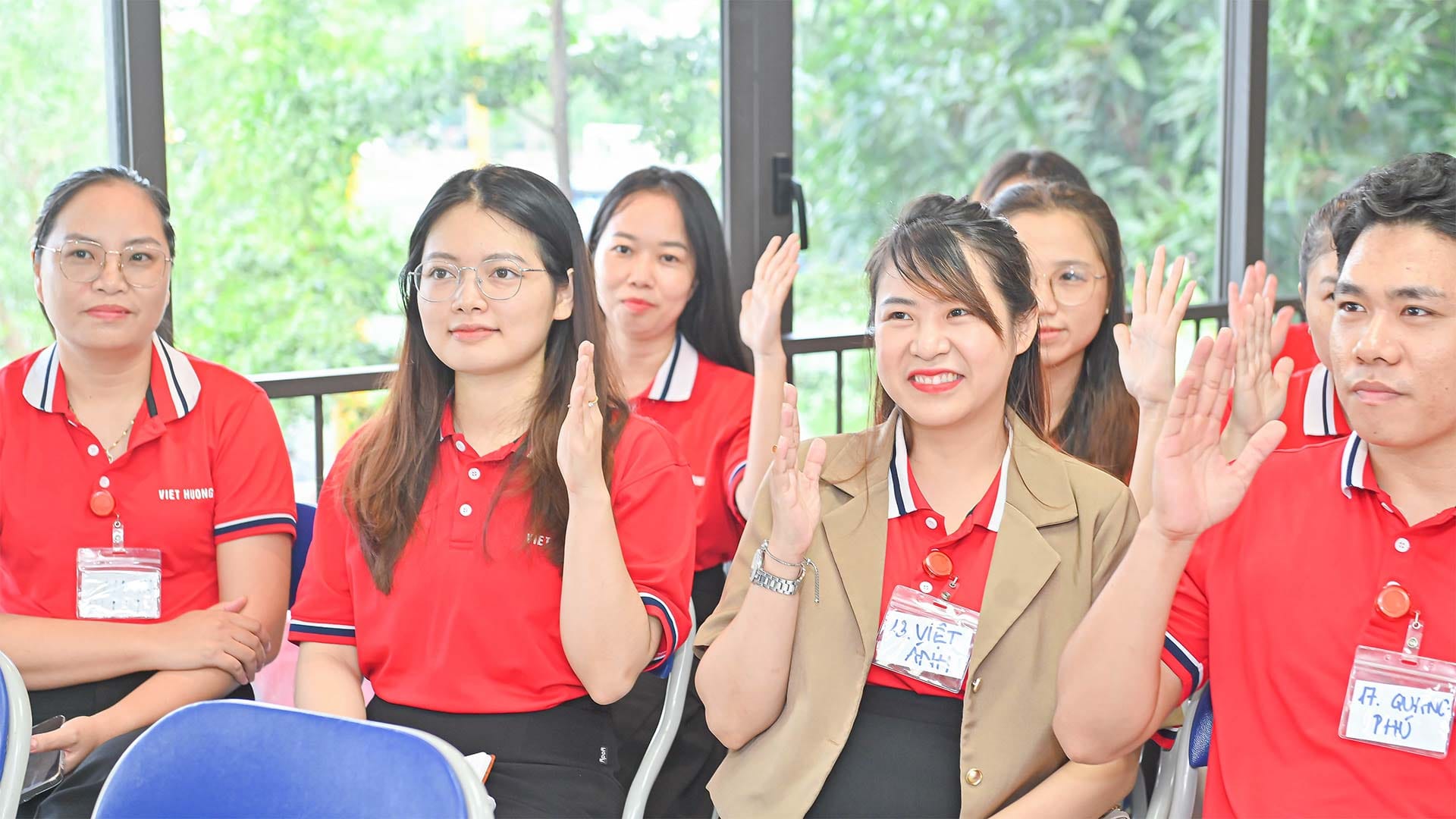 Recap Talkshow: Kỹ Năng Giao Tiếp Trong Bán Hàng Tại Viet Huong Ceramics Recap Talkshow: Kỹ Năng Giao Tiếp Trong Bán Hàng Tại Viet Huong Ceramics