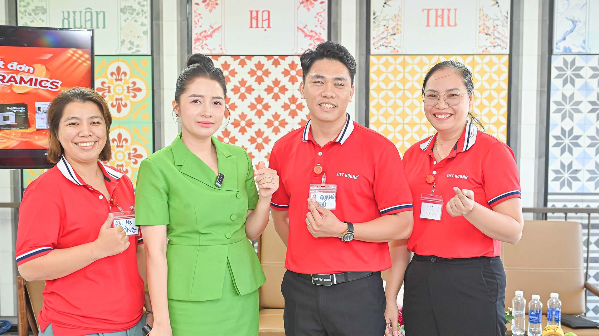 Recap Talkshow: Kỹ Năng Giao Tiếp Trong Bán Hàng Tại Viet Huong Ceramics Recap Talkshow: Kỹ Năng Giao Tiếp Trong Bán Hàng Tại Viet Huong Ceramics
