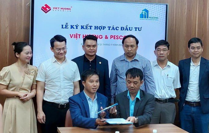 Công ty Việt Hương và Pescons ký kết hợp tác đầu tư ky ket voi Cong ty Pescons