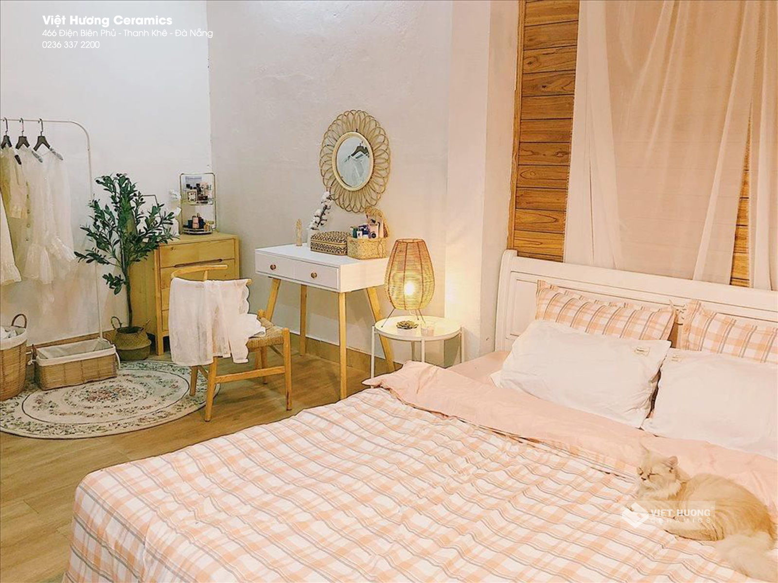 Phong cách Hàn Quốc cho phòng ngủ không chỉ mang lại vẻ đẹp hiện đại, mà còn mang đến một không gian dễ chịu và thư giãn. Kiểu dáng đơn giản của giường và tủ quần áo kết hợp với các mẫu trang trí dịu mắt sẽ tạo thành một phòng ngủ tuyệt vời.